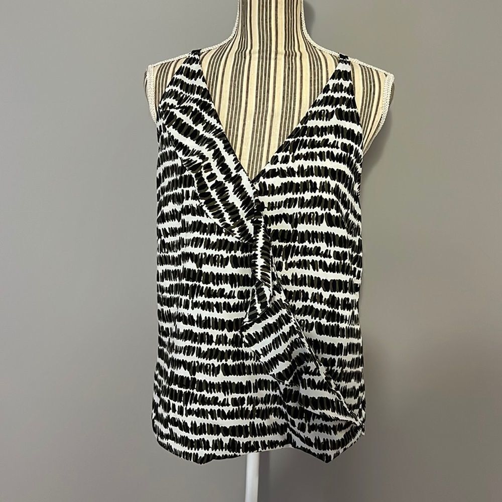 Ny&c Women’s Tank Blouse. Medium